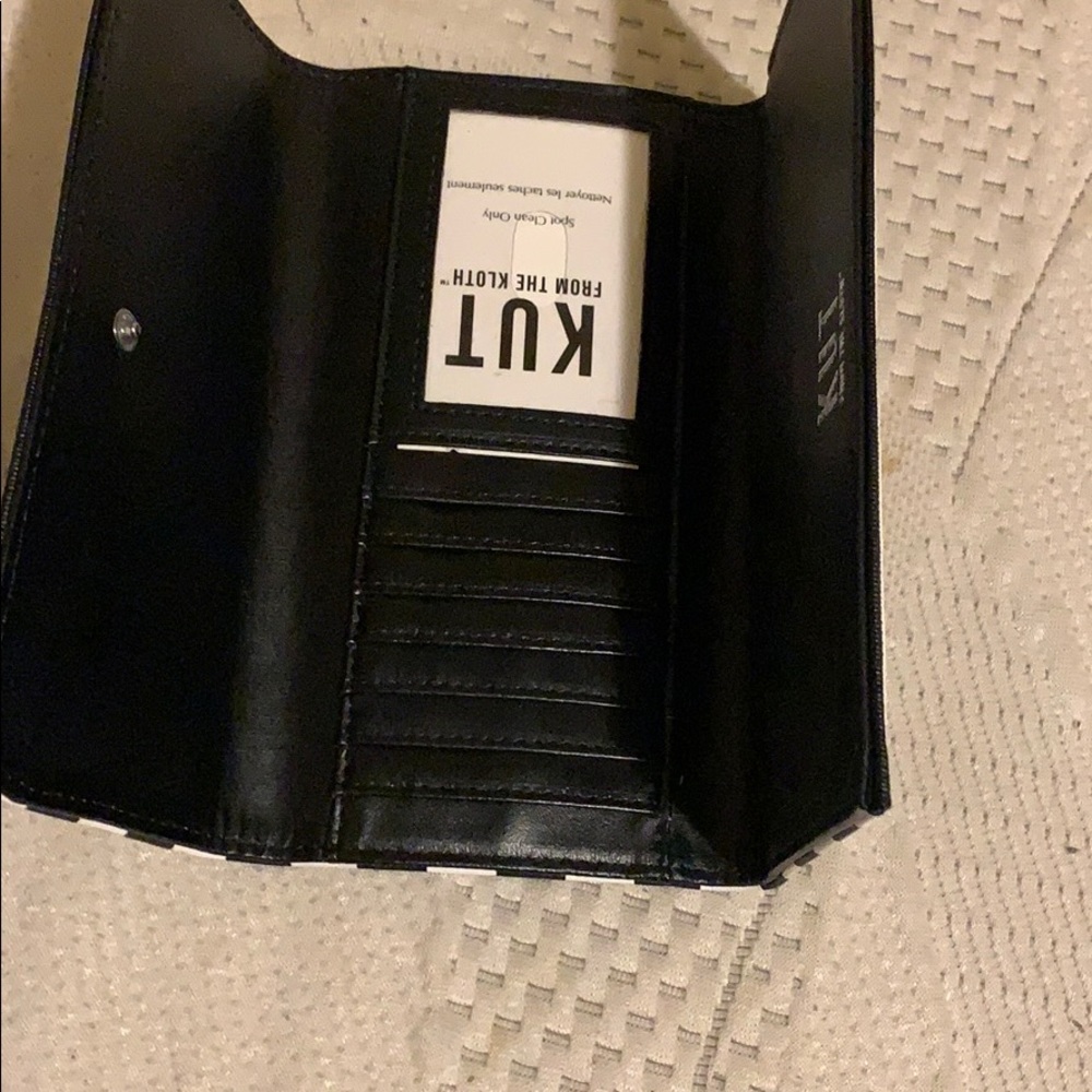 Wallet - Picture 2 of 3